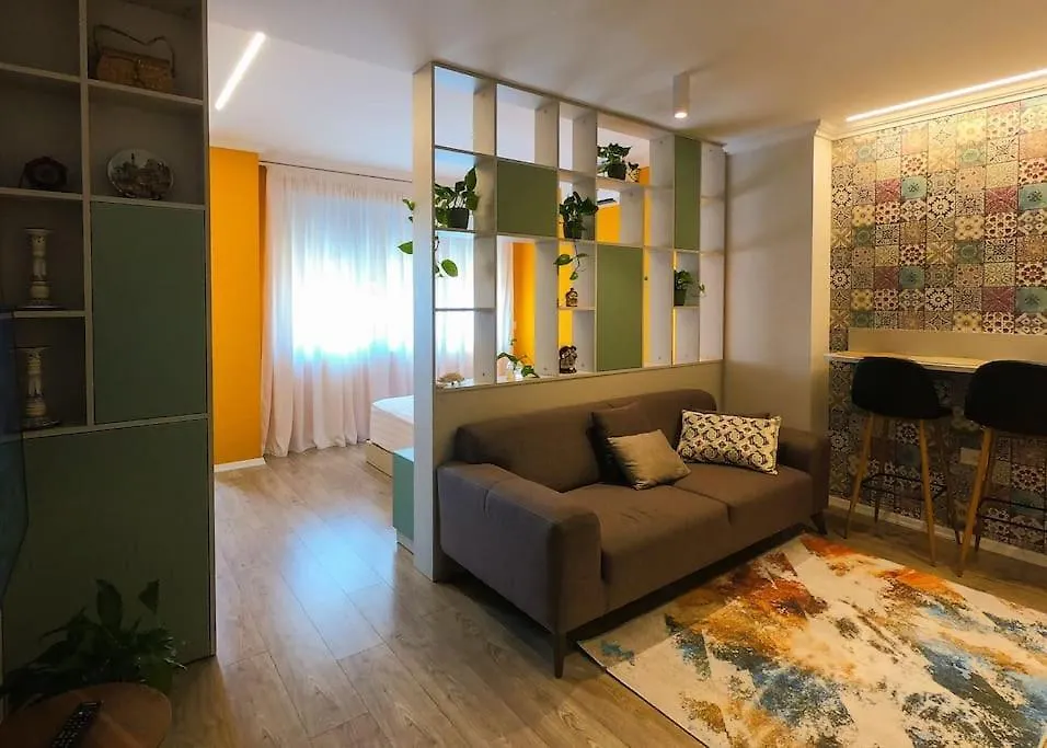 Contacts de Central Flower Studio Apartment 3